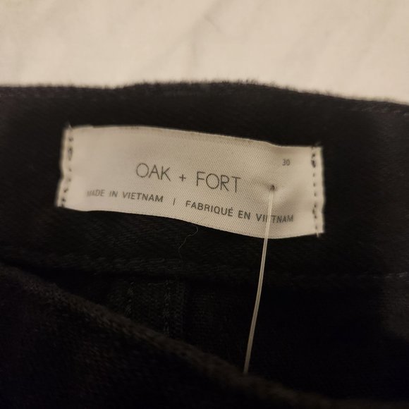 Oak + Fort Jean, Black - Picture 2 of 3